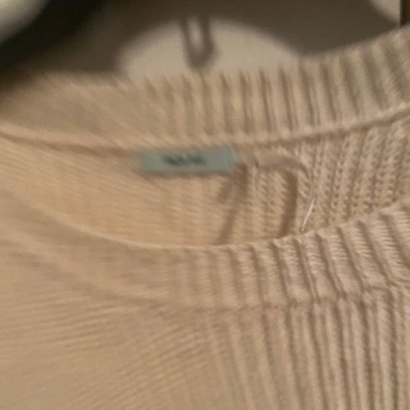 Kimachi Blue Cream peplum sweater - Picture 2 of 2